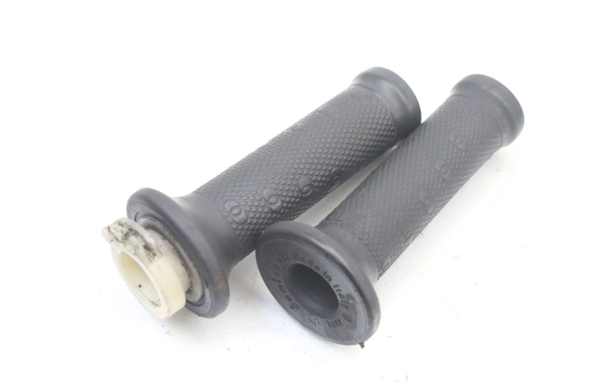 photo de THROTTLE GRIP GILERA NEXUS 300 (2008 - 2013) - Component detail