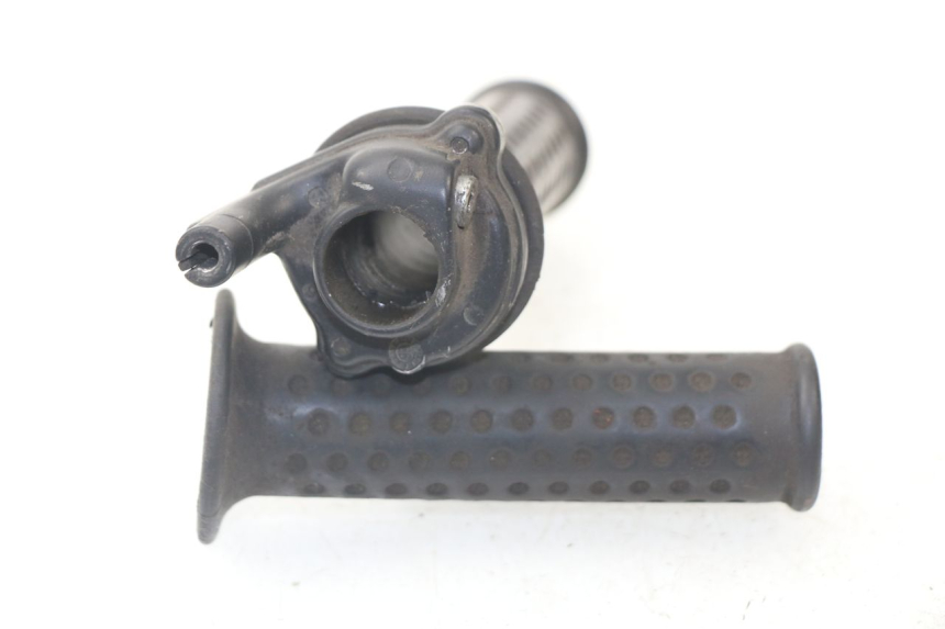 photo de THROTTLE GRIP PIAGGIO HEXAGON LX4 125 (1998 - 2001) - Component detail