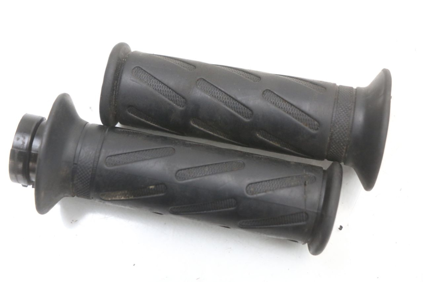 photo de THROTTLE GRIP PEUGEOT KISBEE 4T 50 (2018 - 2022) - Product overview