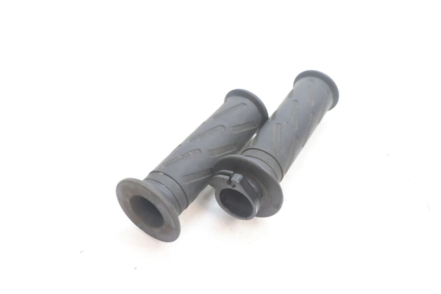 photo de THROTTLE GRIP PEUGEOT KISBEE 4T 50 (2018 - 2022) - Main view