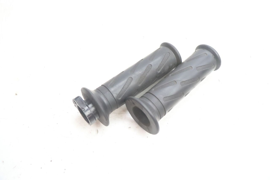 photo de THROTTLE GRIP PEUGEOT KISBEE 4T 50 (2018 - 2022) - Component detail