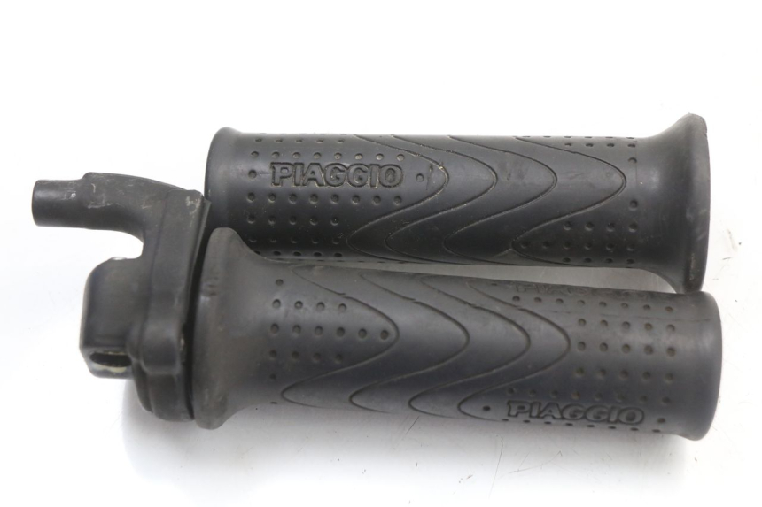 photo de THROTTLE GRIP PIAGGIO LIBERTY 4T 50 (2018 - 2021) - Main view