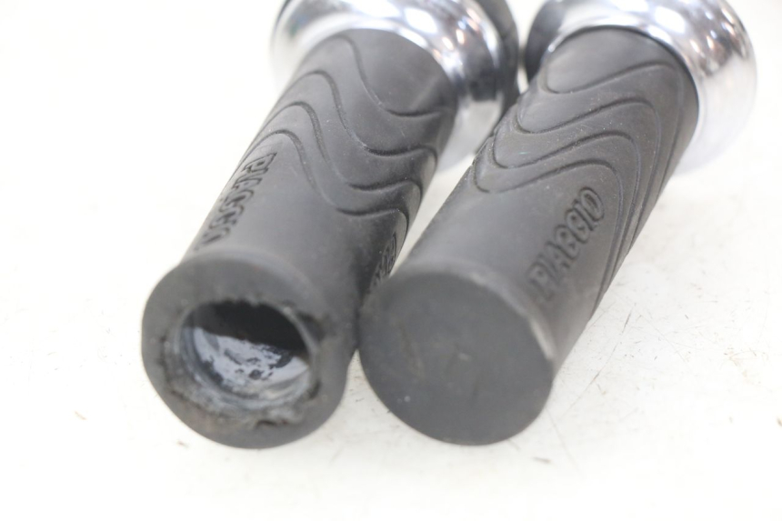 photo de THROTTLE GRIP PIAGGIO LIBERTY IGET 4T 50 (2015 - 2020) - Product overview
