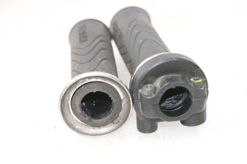 photo de THROTTLE GRIP PIAGGIO LIBERTY IGET 4T 50 (2015 - 2020) - Product overview