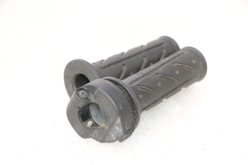 photo de THROTTLE GRIP KYMCO LIKE 125 (2009 - 2016) - Alternative perspective