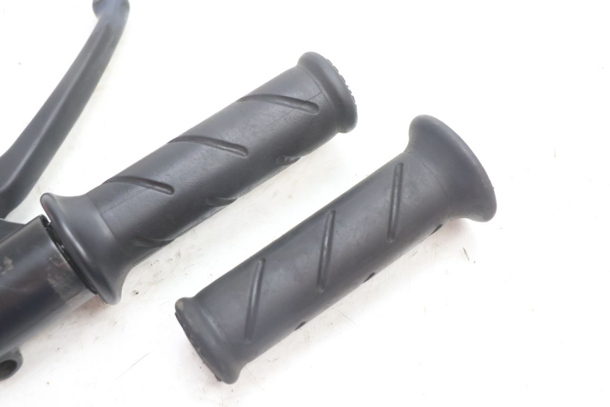 photo de THROTTLE GRIP PEUGEOT LUDIX ONE 50 (2004 - 2013) - Component detail