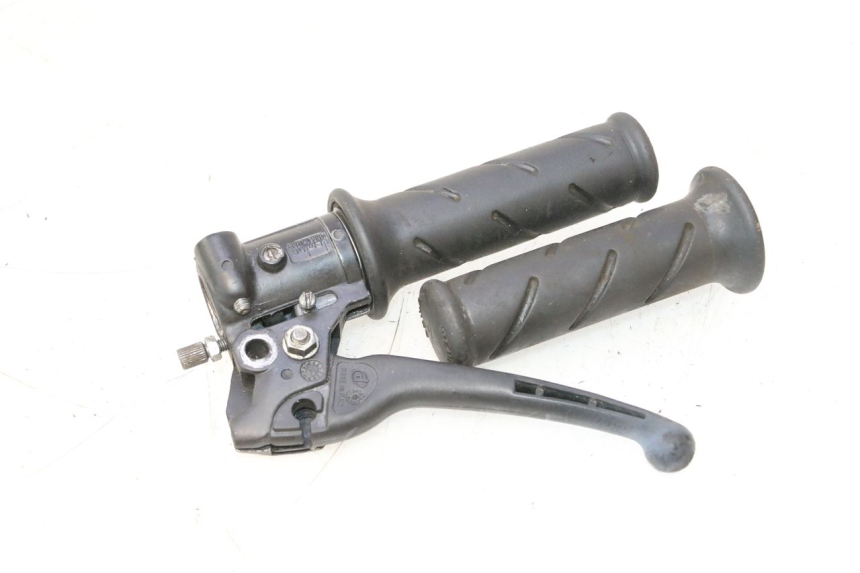 photo de THROTTLE GRIP PEUGEOT LUDIX ONE 50 (2004 - 2006) - Alternative perspective
