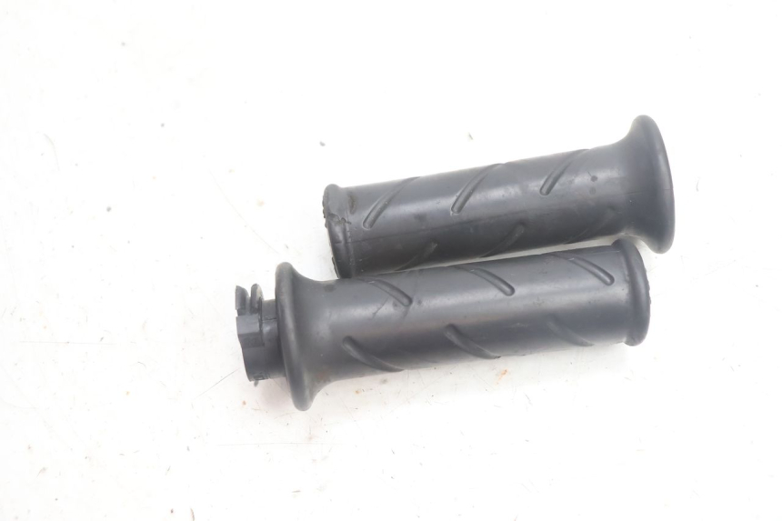 photo de THROTTLE GRIP PEUGEOT LUDIX PRO 2T 50 (2010 - 2017) - Main view