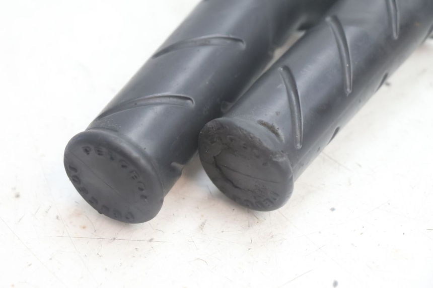 photo de THROTTLE GRIP PEUGEOT LUDIX PRO 2T 50 (2010 - 2017) - Technical close-up