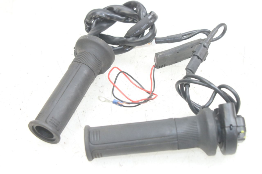 photo de THROTTLE GRIP PIAGGIO MEDLEY 125 (2016 - 2023) - Alternative perspective