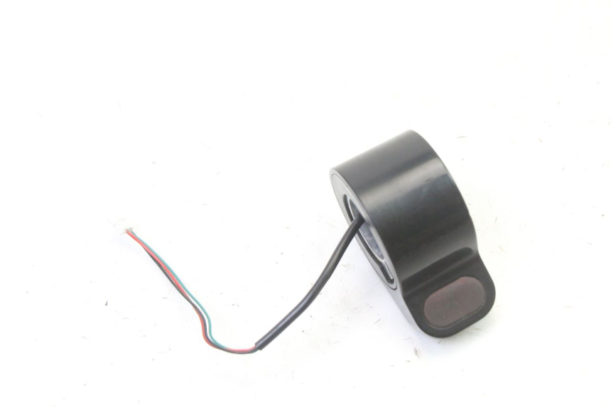 photo de THROTTLE GRIP XIAOMI MI PRO 2 1 - Component detail