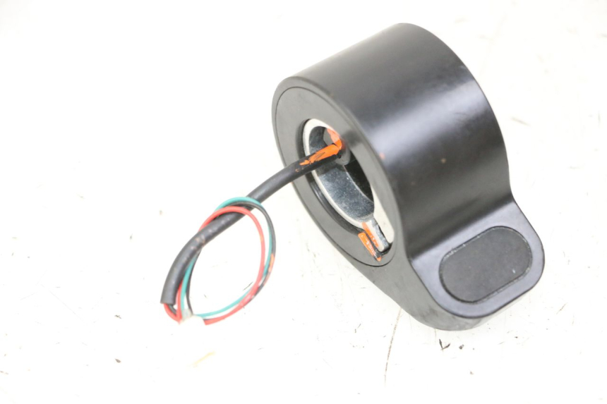 photo de THROTTLE GRIP XIAOMI MI PRO 2 1 - Main view