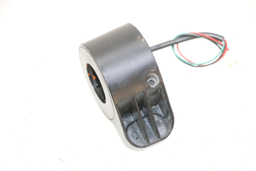 photo de THROTTLE GRIP XIAOMI MI PRO 2 1 - Technical close-up