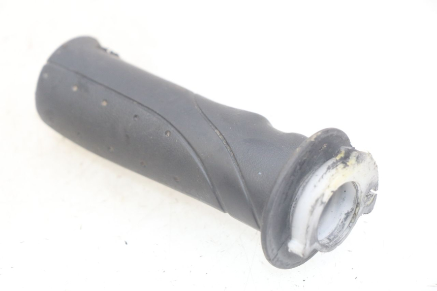 photo de THROTTLE GRIP SYM MIO 50 (2011 - 2017) - Main view
