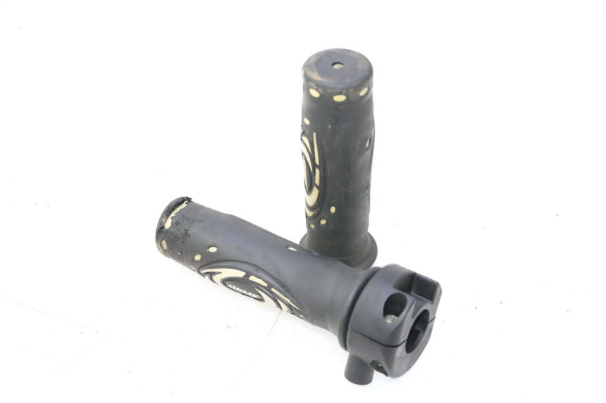 photo de THROTTLE GRIP KYMCO MOVIE S 125 (2009 - 2018) - Main view