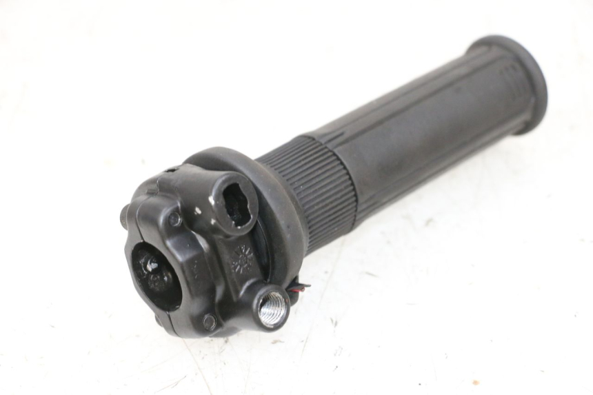photo de THROTTLE GRIP PIAGGIO MP3 HPE 300 (2019 - 2026) - Technical close-up