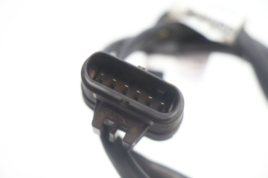 photo de THROTTLE GRIP PIAGGIO MP3 HPE 530 (2022 - 2026) - Fixing points details