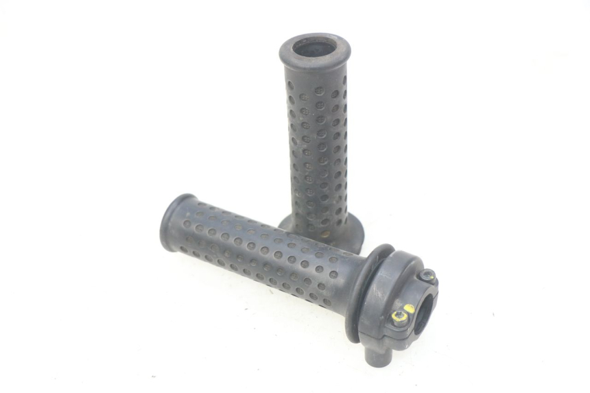 photo de THROTTLE GRIP PIAGGIO MP3 LT 400 (2007 - 2012) - Main view