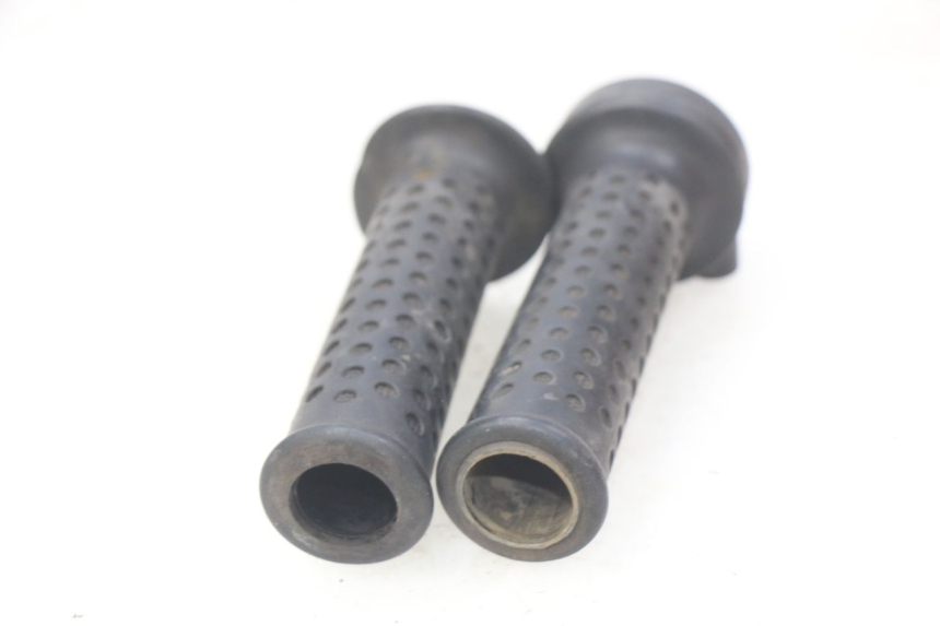 photo de THROTTLE GRIP PIAGGIO MP3 LT 400 (2007 - 2012) - Alternative perspective