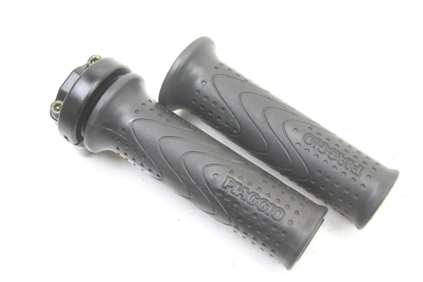 photo de THROTTLE GRIP PIAGGIO MP3 500 (2014 - 2017) - Component detail