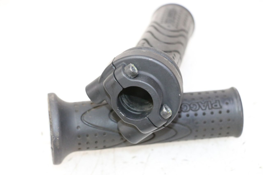 photo de THROTTLE GRIP PIAGGIO MP3 500 (2011 - 2015) - Component detail