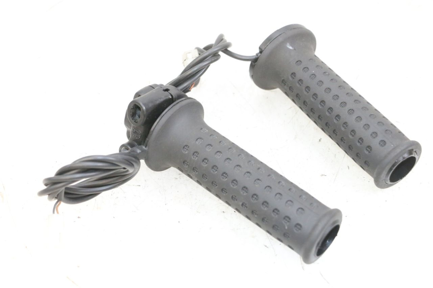 photo de THROTTLE GRIP PIAGGIO MP3 500 (2016 - 2018) - Product overview