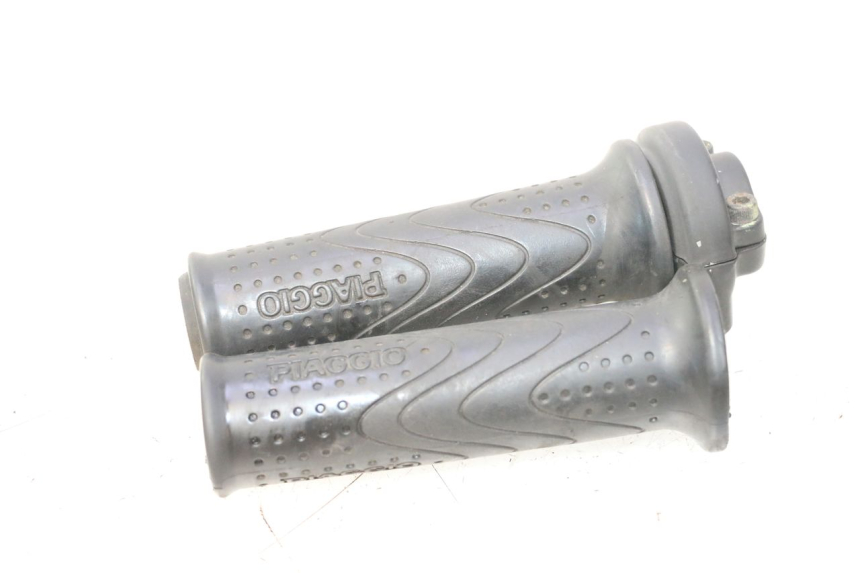 photo de THROTTLE GRIP PIAGGIO MP3 500 (2011 - 2015) - Product overview