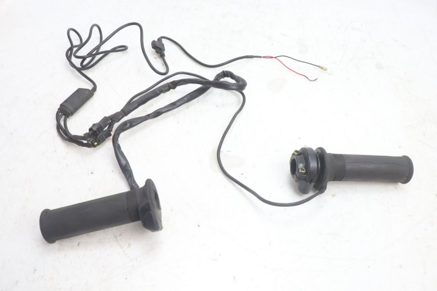 photo de THROTTLE GRIP PIAGGIO MP3 500 (2016 - 2018) - Component detail