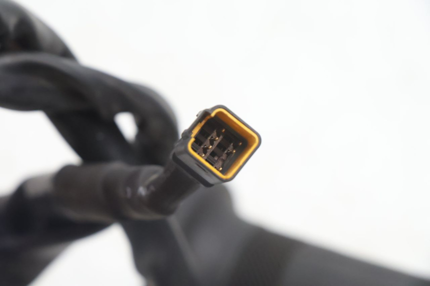 photo de THROTTLE GRIP PIAGGIO MP3 500 (2016 - 2018) - Fixing points details