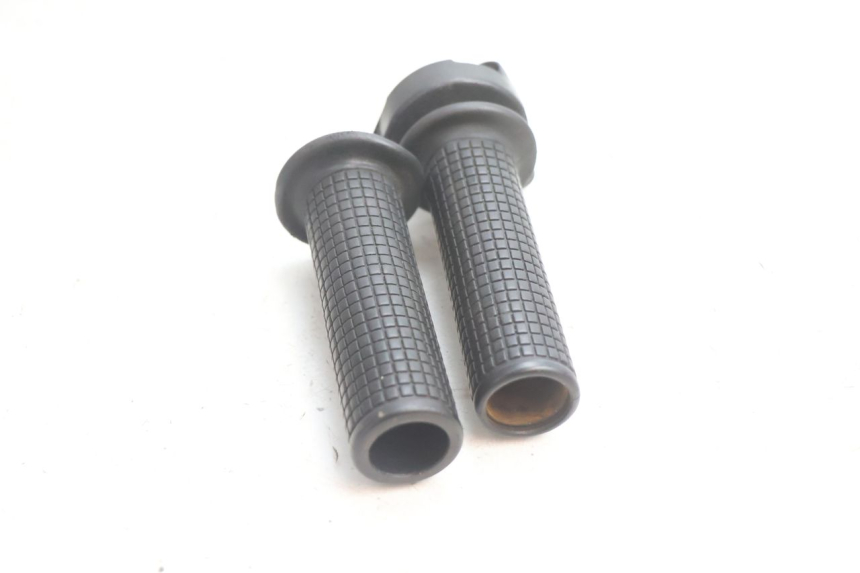 photo de THROTTLE GRIP KYMCO LIKE 4T 50 (2019 - 2025) - Alternative perspective