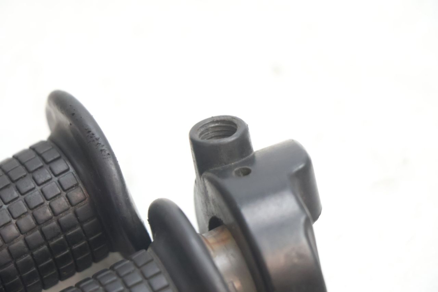 photo de THROTTLE GRIP KYMCO LIKE 4T 50 (2019 - 2025) - Product overview