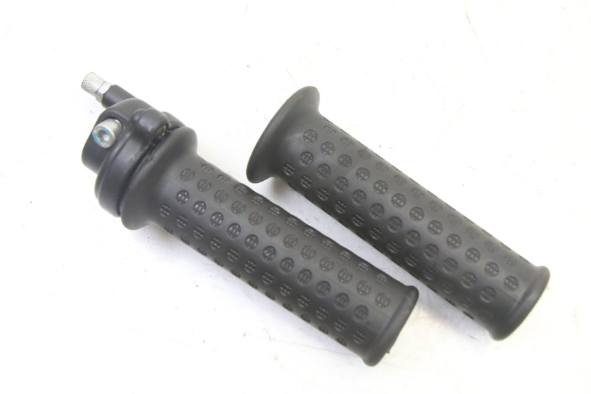 photo de THROTTLE GRIP PIAGGIO NRG POWER PUREJET 50 (2018 - 2021) - Component detail
