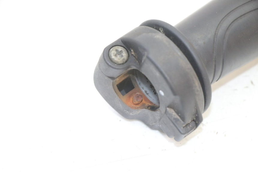 photo de THROTTLE GRIP SYM ORBIT 2 4T 50 (2008 - 2017) - Component detail