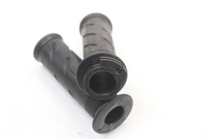 photo de THROTTLE GRIP HONDA PCX (JF28) 125 (2009 - 2011) - Technical close-up
