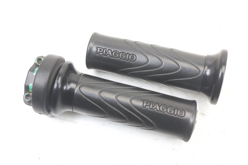 photo de THROTTLE GRIP PIAGGIO LIBERTY IGET 4T 50 (2021 - 2025) - Main view