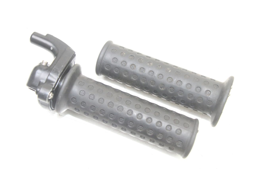 photo de THROTTLE GRIP PIAGGIO ZIP 2T 50 (2009 - 2019) - Main view