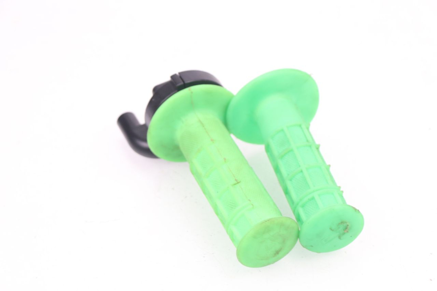 photo de THROTTLE GRIP GUNSHOT PIT BIKE FX 125 (2014 - 2021) - Zoom on usage condition