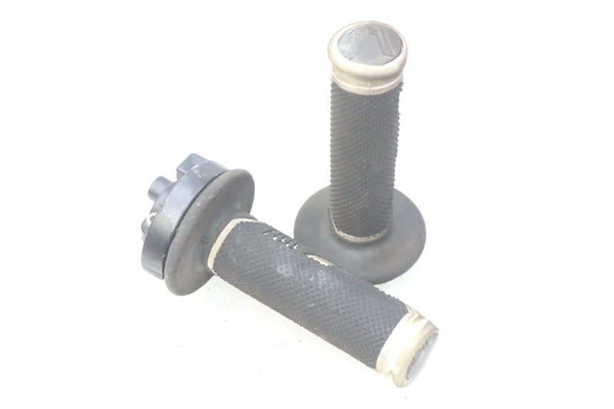 photo de THROTTLE GRIP APOLLO RFZ 125 - Main view