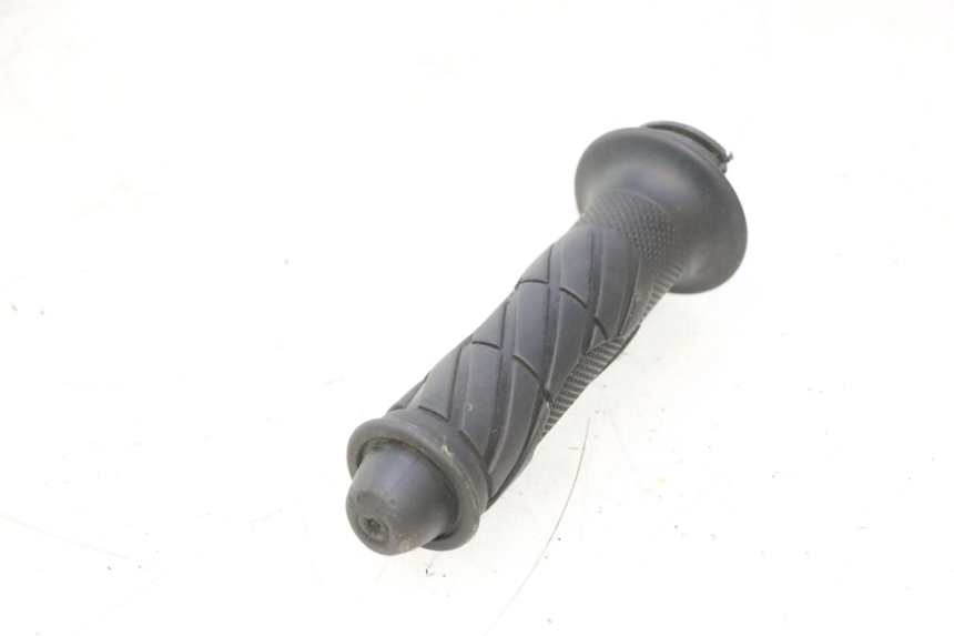photo de THROTTLE GRIP TNT MOTOR ROMA 10' 2T 50 (2011 - 2018) - Zoom on usage condition