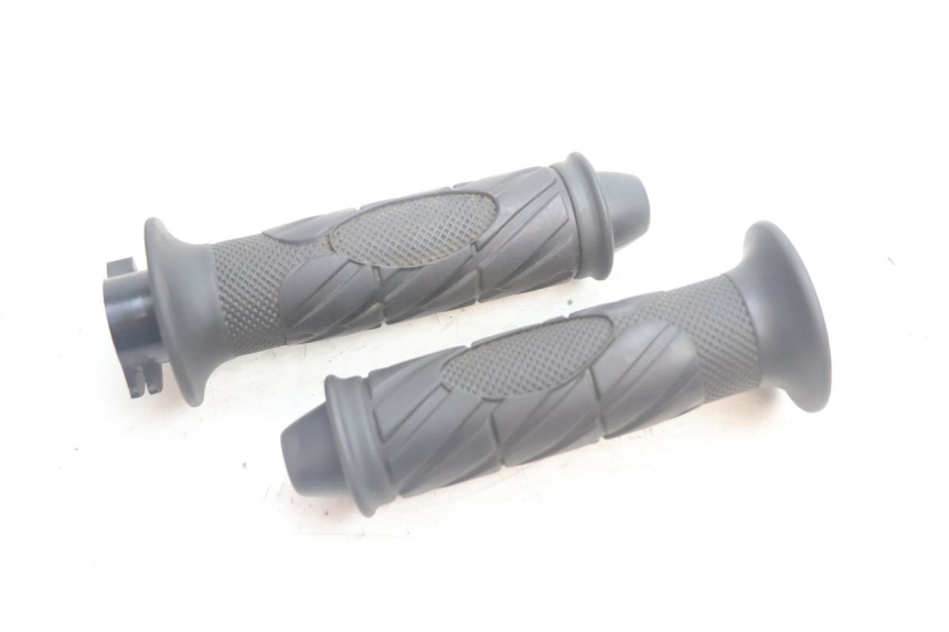 photo de THROTTLE GRIP TNT MOTOR ROMA 12' 2T 50 (2007 - 2018) - Technical close-up