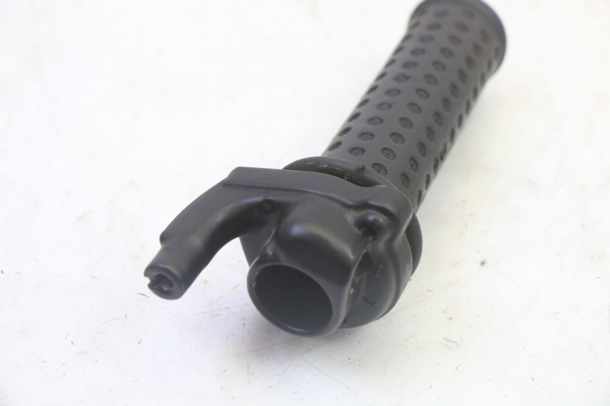 photo de THROTTLE GRIP GILERA RUNNER SP 50 (2009 - 2017) - Component detail