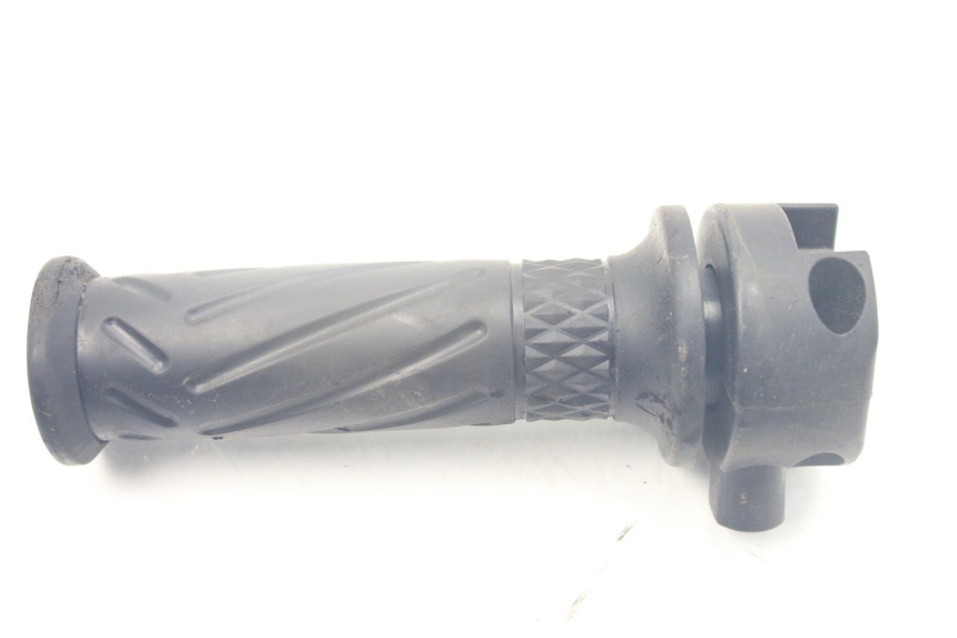 photo de THROTTLE GRIP JM MOTORS SANTANA 50 (2014 - 2023) - Technical close-up
