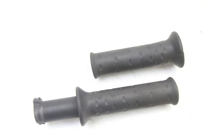 photo de THROTTLE GRIP APRILIA SCARABEO GT TOURING 125 (1999 - 2005) - Main view