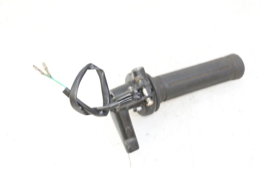 photo de THROTTLE GRIP HONDA SCV LEAD 100 (2003 - 2007) - Alternative perspective
