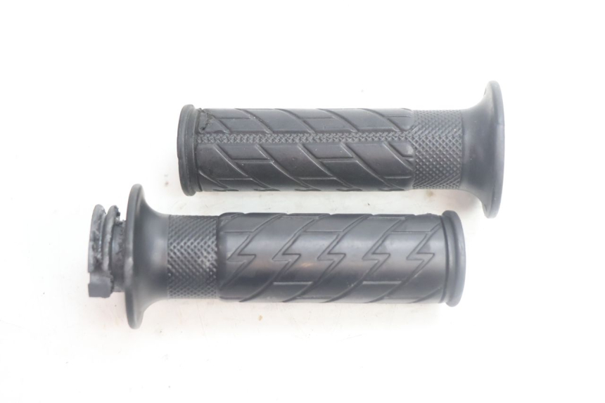 photo de THROTTLE GRIP YAMAHA SLIDER 50 (1999 - 2004) - Main view
