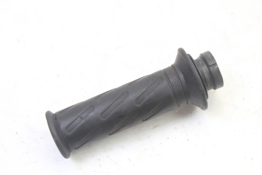 photo de THROTTLE GRIP PEUGEOT SPEEDFIGHT 3 AIR 50 (2009 - 2015) - Zoom on usage condition