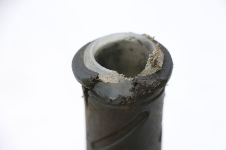photo de THROTTLE GRIP DUCATI SS IE DS CARENEE 1000 (2002 - 2006) - Technical close-up