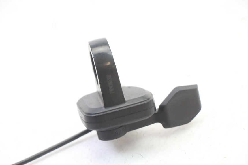 photo de THROTTLE GRIP NAMI STELLAR 1 - Component detail