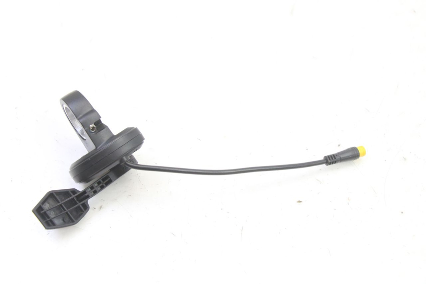 photo de THROTTLE GRIP NAMI STELLAR 1 - Technical close-up