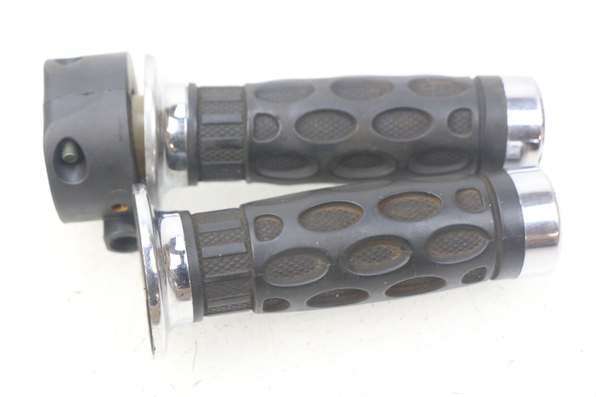 photo de THROTTLE GRIP JM MOTORS SUNNY 50 (2017 - 2020) - Zoom on usage condition